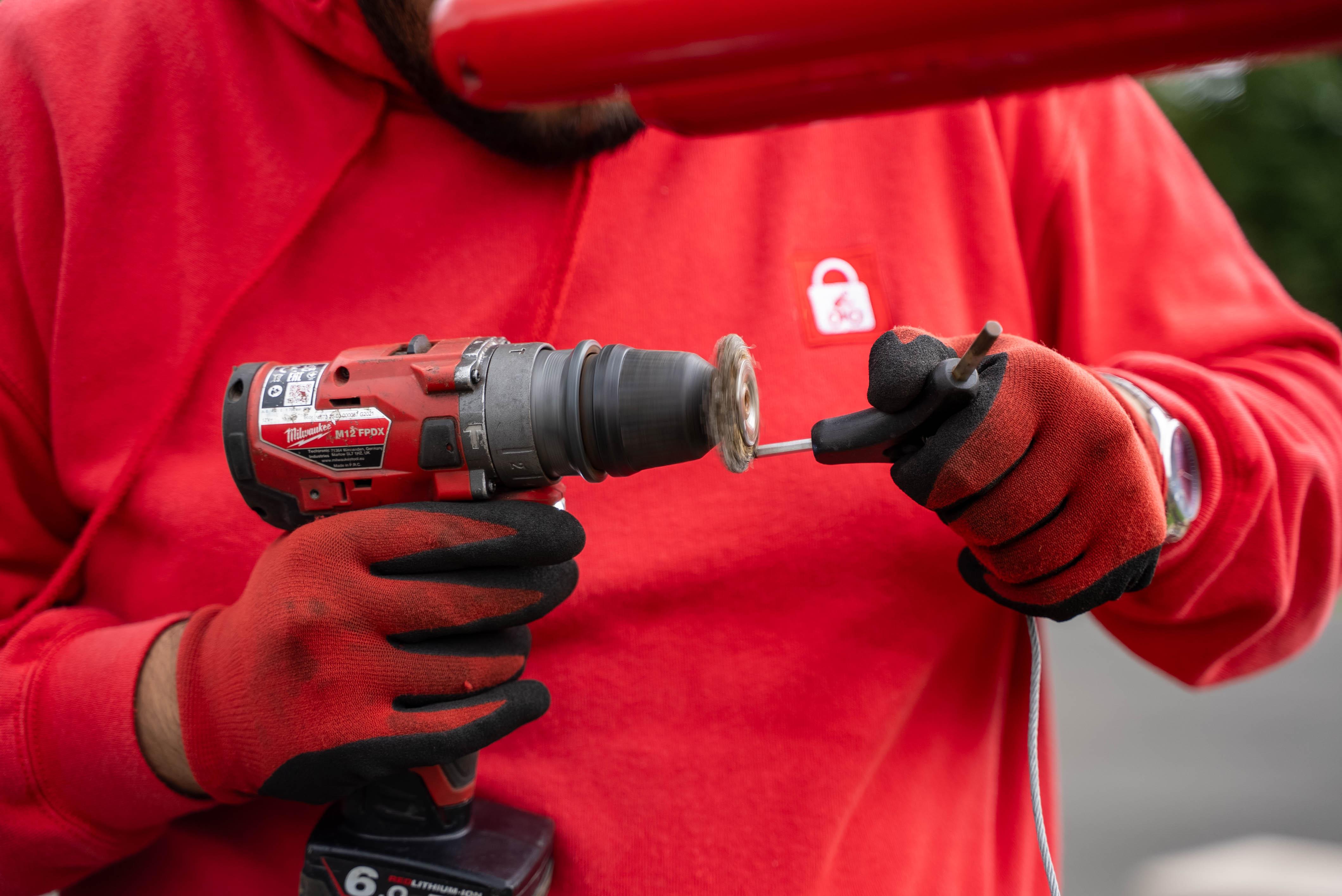 Grease Monkey Copyright Paul Maguire 04138