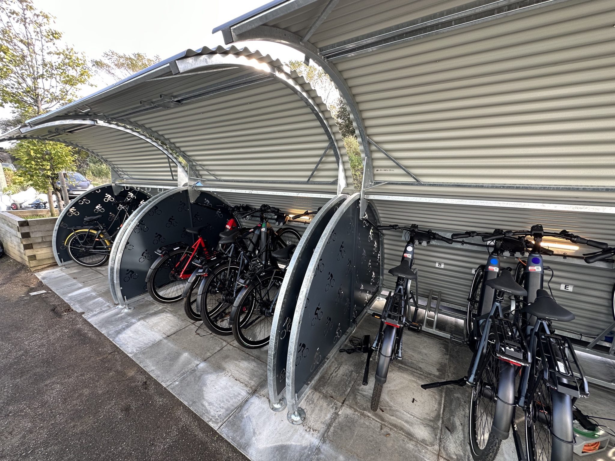 VeloBox E-bike charging